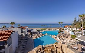 Kapetanios Aqua Resort